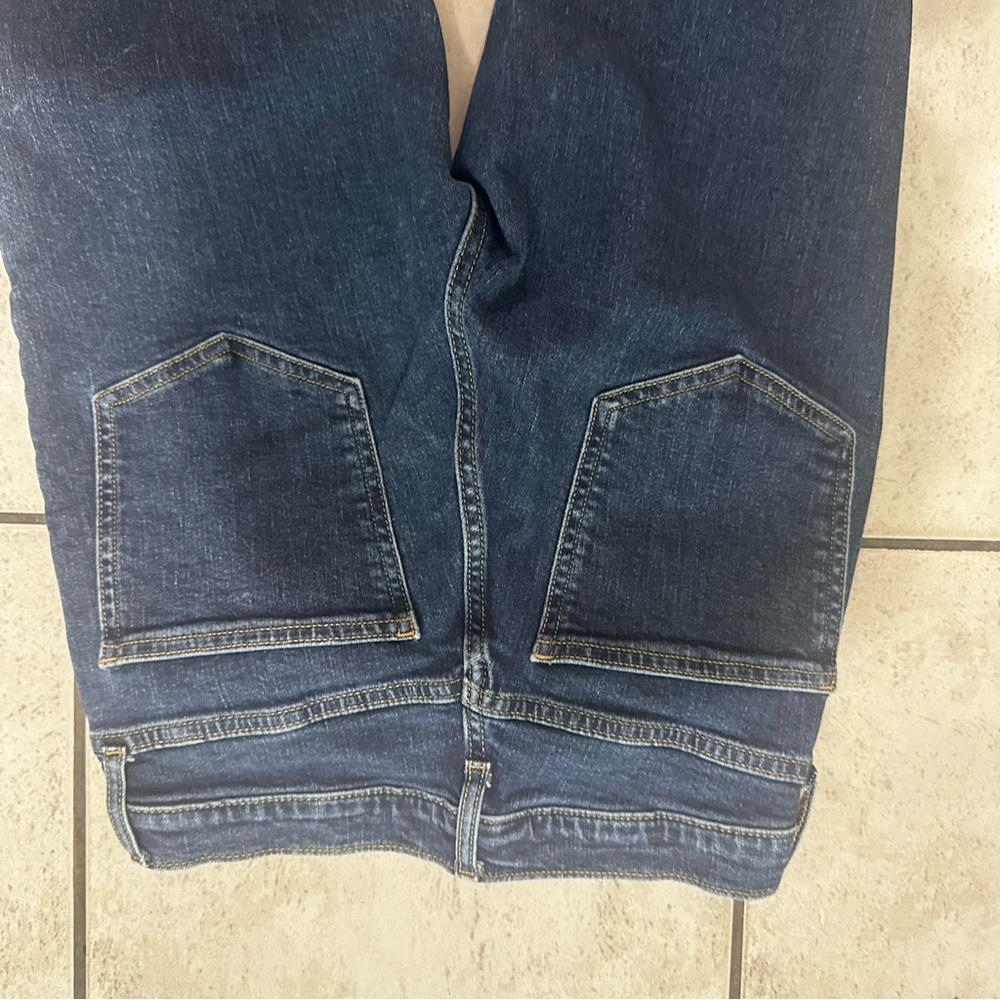 Classic Blue Women's Jeans High Rise Vintage Slim Jeans EUC Gap Denim - Picture 6 of 7
